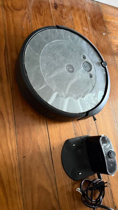 Aspirador Robô iRobot Roomba 11 + Carregador, Funciona Perfeitamente