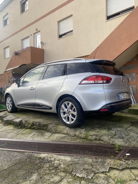 Carrinha Clio como nova