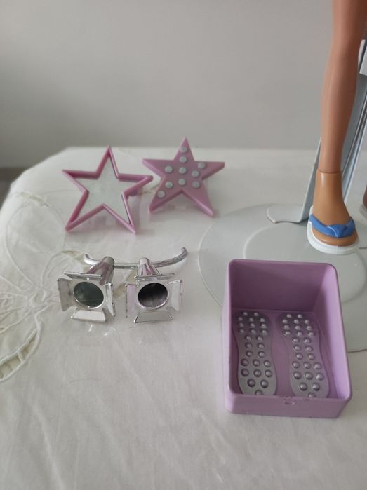 Bratz Fianna c/ acessórios - Salão Bratz Stylin' Salon 'N' Spa (2003)