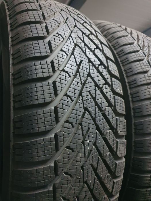 Opona  195/60r18 kpl.  pirelli cinturato winter 2 zima

Rozmiar 

Stan