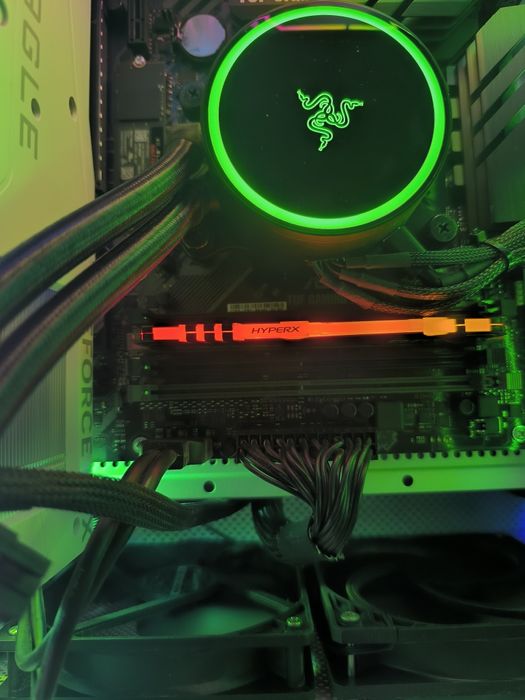 2x Memórias RAM DDR4 CL 15/16 3200mhz velocidade