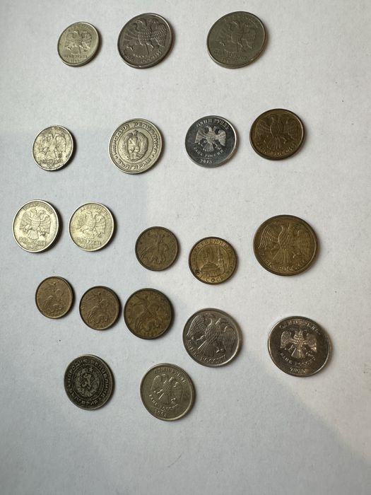 Разные монеты цена за штуку