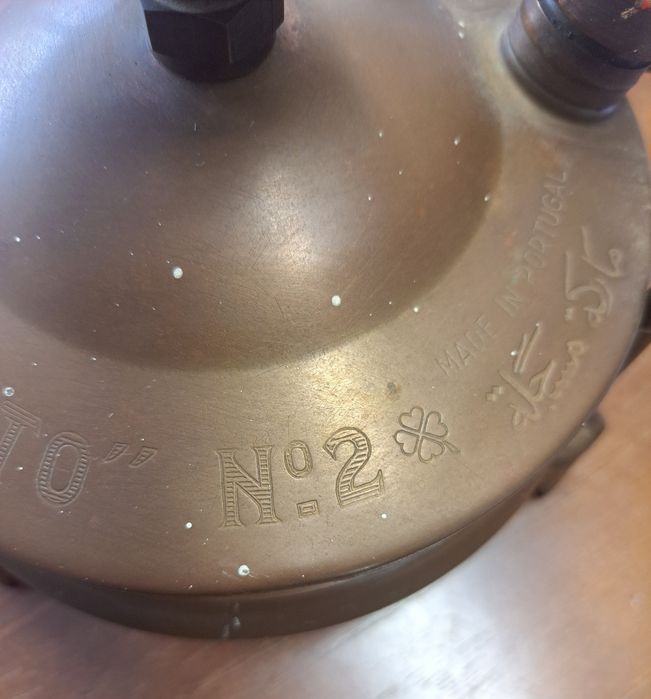 Maquina a petróleo marca HIPÓLITO, rara.