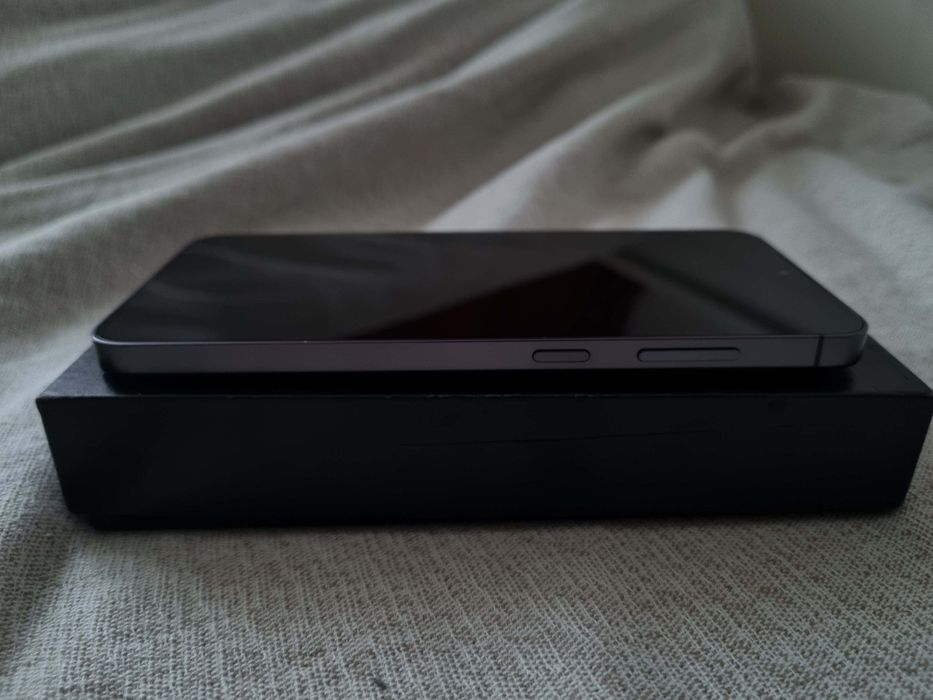 Samsung S24+ do naprawy lub na części