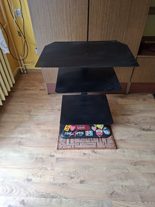 Stolik pod telewizor