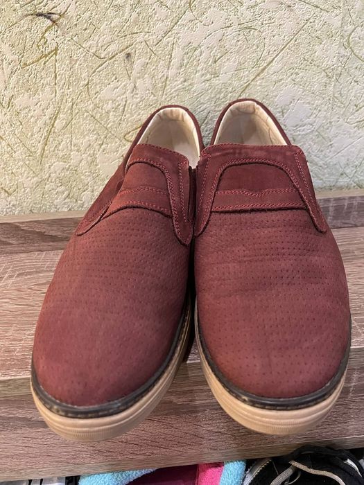 Замшеві туфлі 44 розмір