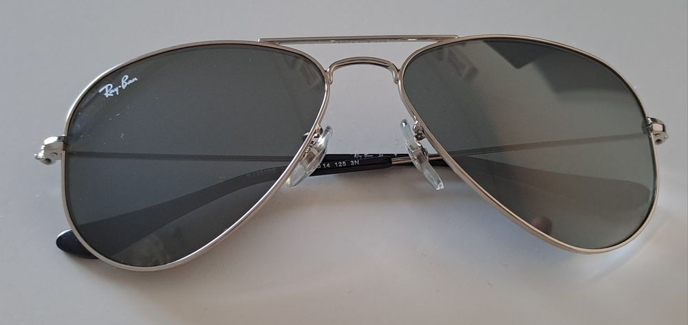 Óculos de Sol Rayban para criança, modelo RJ9506S 212/6G.