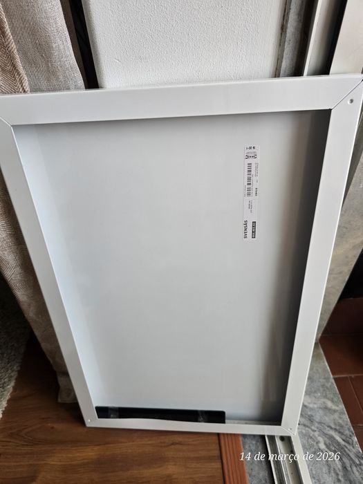 Quadro metálico branco para íman