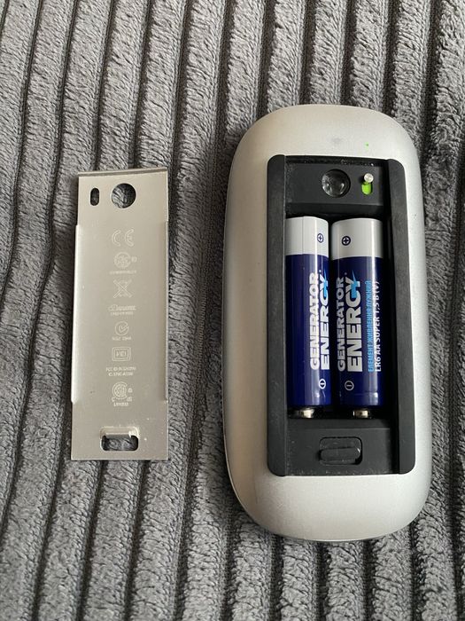 Компʼютерна миша apple magic A1296 3Vdc