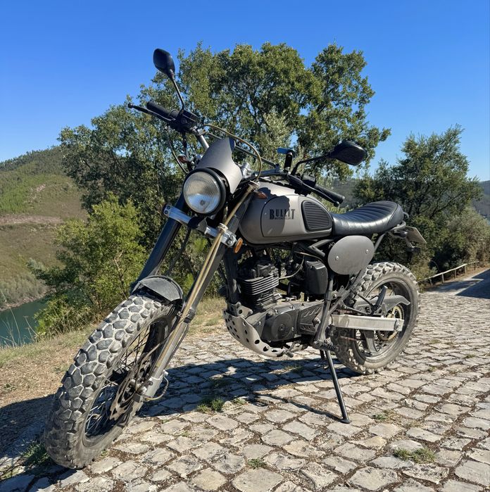 Bullit Hero 125