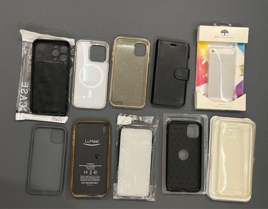 Чихол на IPhone .