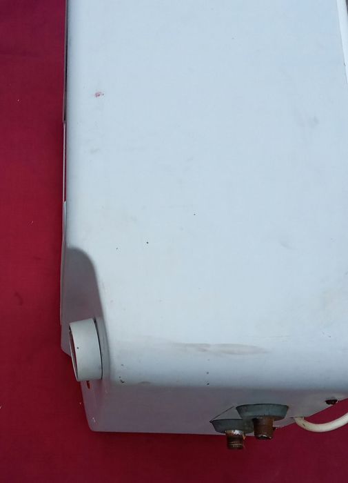 Бойлер ,водонагреватель 20л..