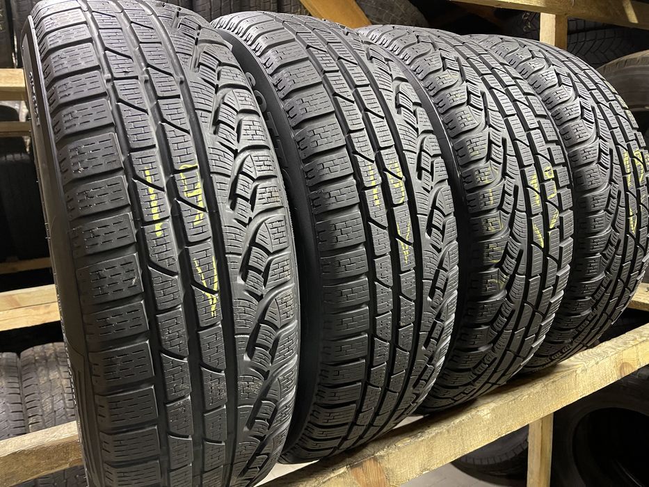Зимові шини 205/65R17 PIRELLI Sottozero Winter 210 (6,5-7мм) 19рік