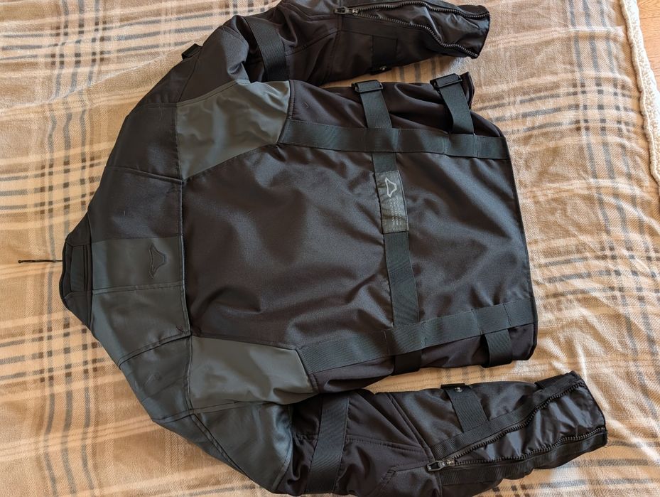 Casaco Moto Macna Higera Black (Tamanho L) – Como Novo!