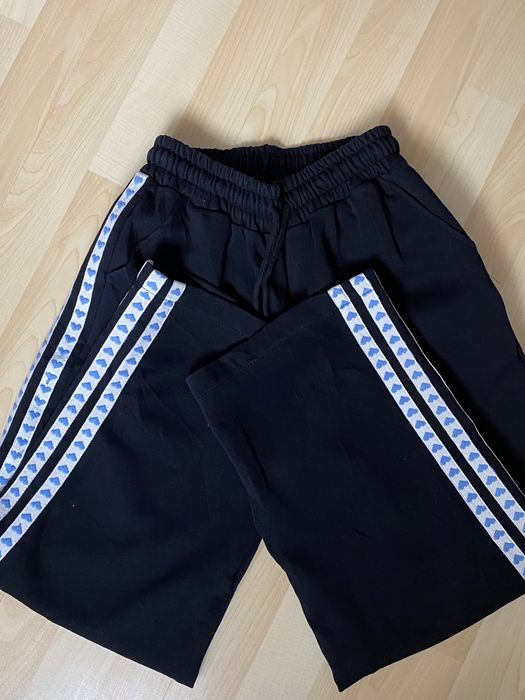 штани на лампасах