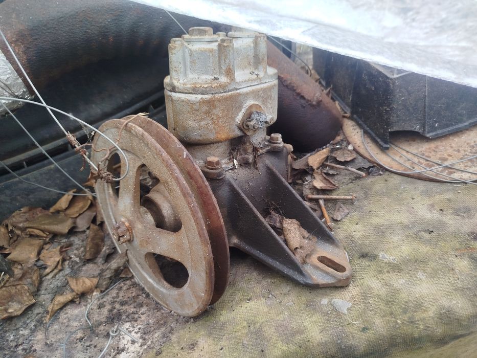 Продам балоны,компрессор.