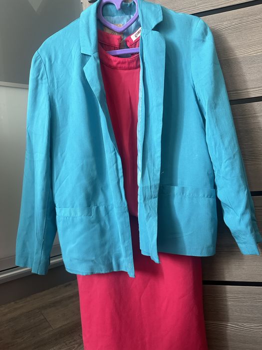 Лот жіночих речей