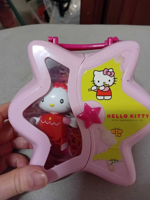 Brinquedos criança – Minnie luzes / Nenuco / Hello Kitty