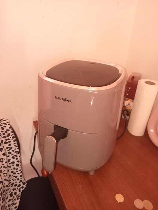 Vendo airfray e bom estado
