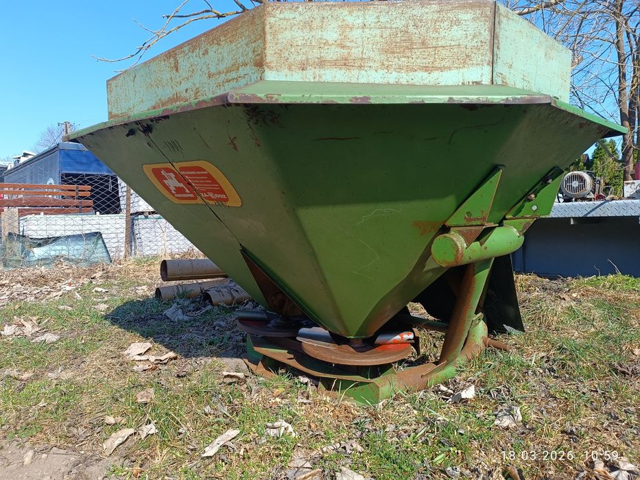 Rozsiewacz nawozów Amazone ZA-E 602