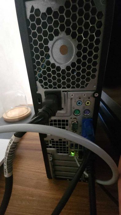 HP Z220 IntelCore i3-3240 4 ядра, 12gb ddr3, SSD 120gb, Windows 10 pro