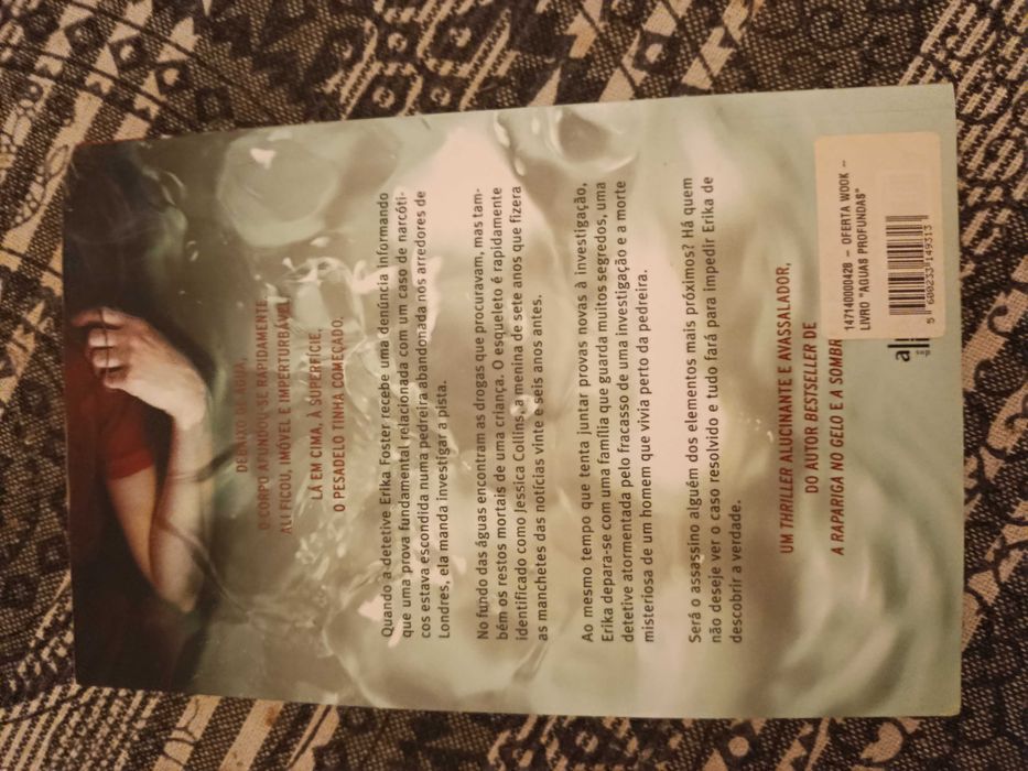 Livro "Águas profundas"