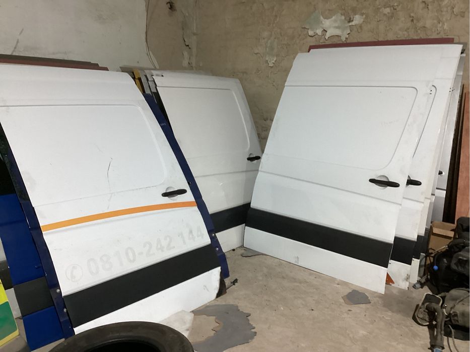 Дверка відсувна Mercedes Sprinter 906 Crafter Дверь Отсувная