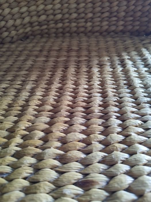 Cadeira em verga nunca usada