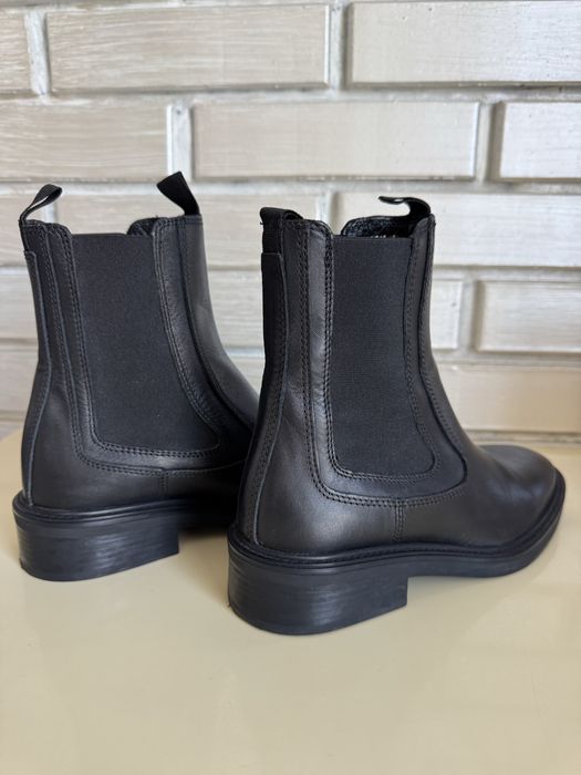 Шкіряні ботінки, черевики zara 36 розмір.