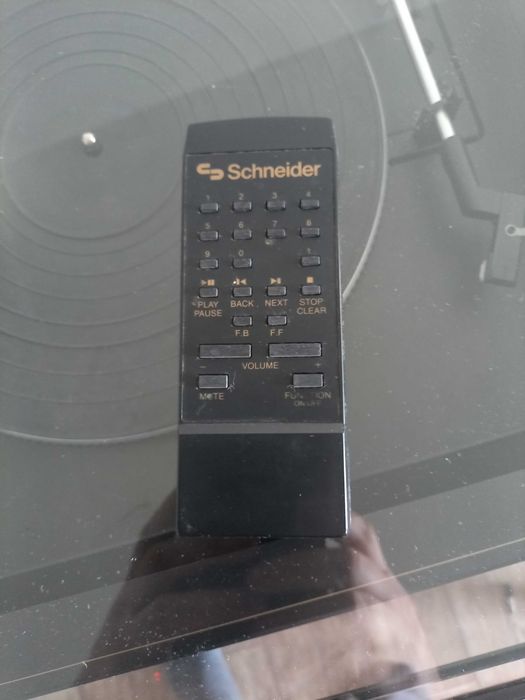 Wieza Schneider Caly Slupek Gramofon