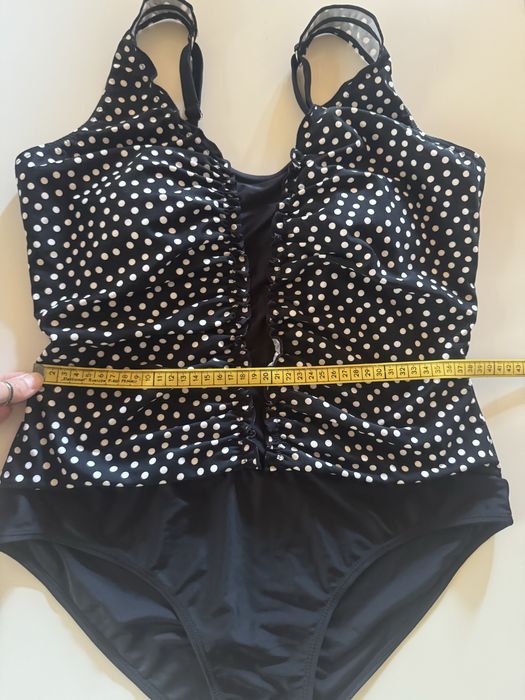 Kostium jednoczęściowy r. 46 plus