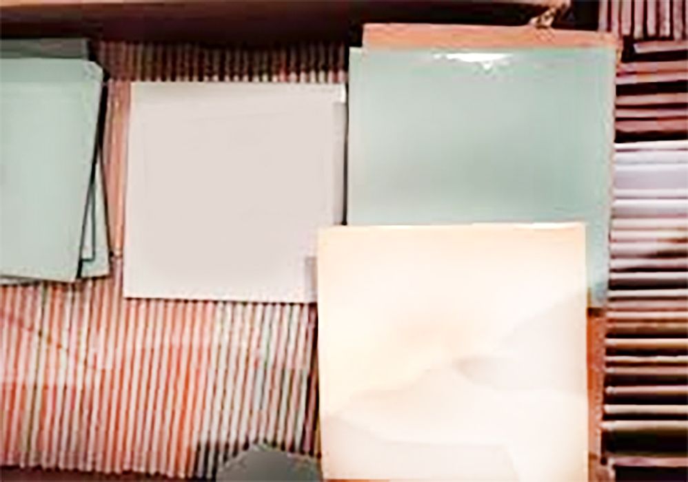 Плитка біла- голуба керамічна 15*15 (Нова в упаковці )