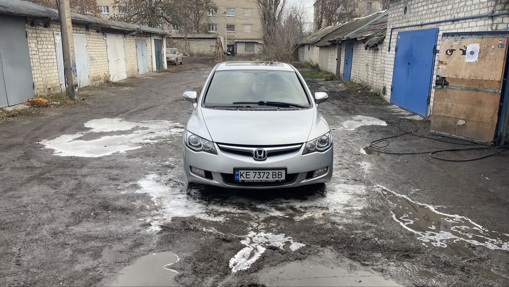 Продам civic 8 автомат 1.6