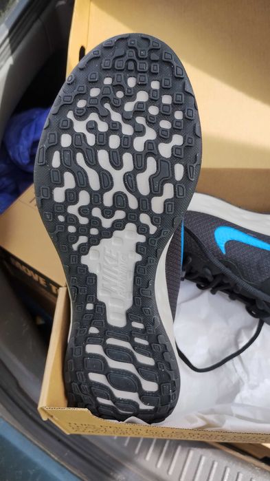 Nowe Nike Revolution 6 Next Nature z Niemiec rozmiar 41-46
