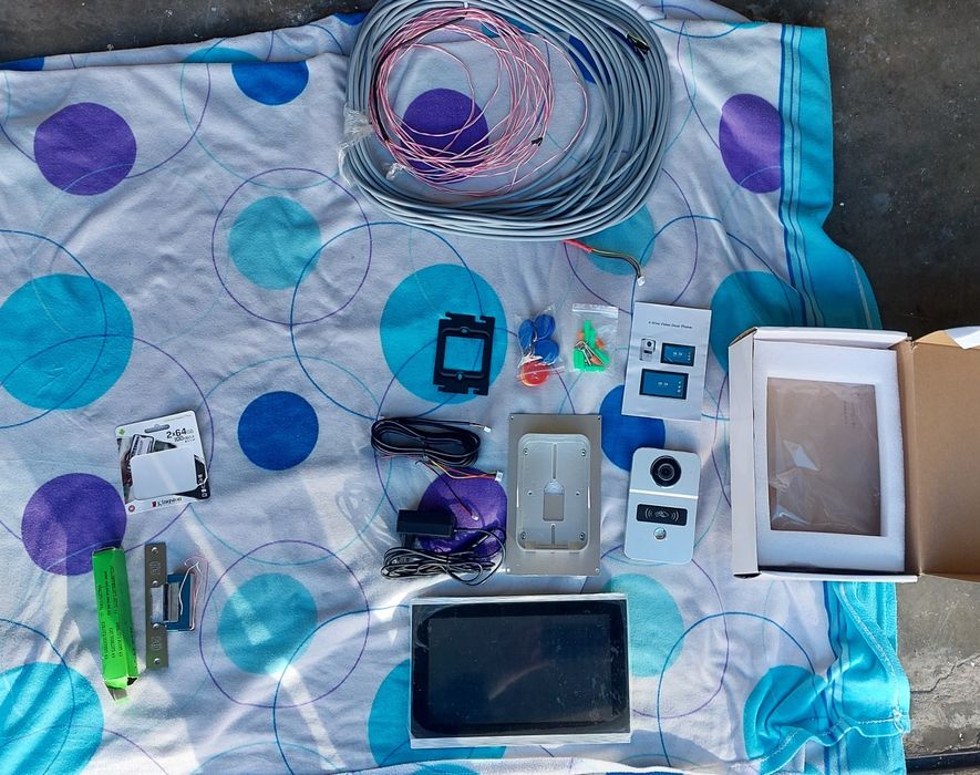 Video-porteiro wifi Tuya Smart de 10" | Maia