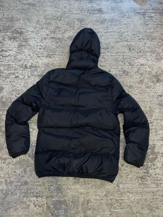 Пуховик найк чорний