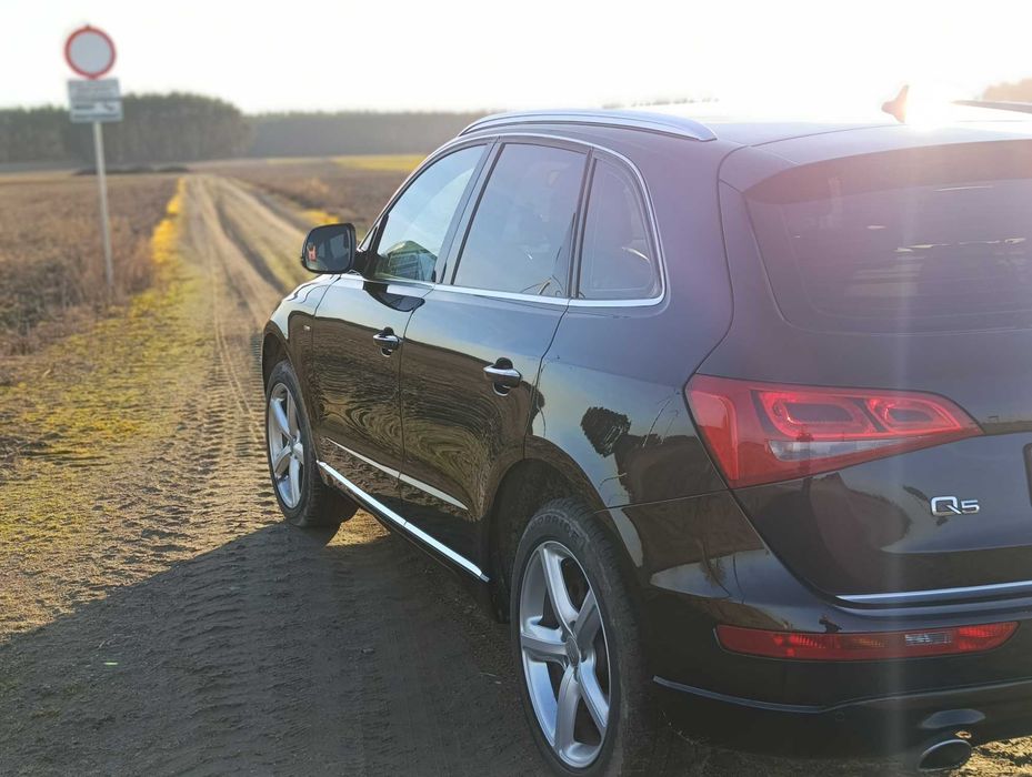 Samochód osobowy Audi Q5