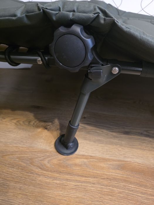 Раскладушка карповая для рыбалки 8 ног Ranger Bed 84 Уценка