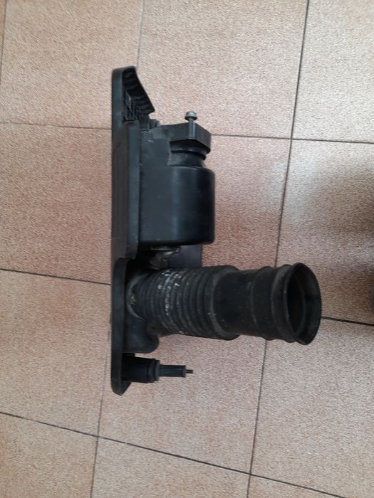 Caixa de filtro de ar multijet fiat doblo