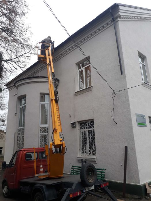 Автовишка послуги автопідйомника Дубно і сусідні райони