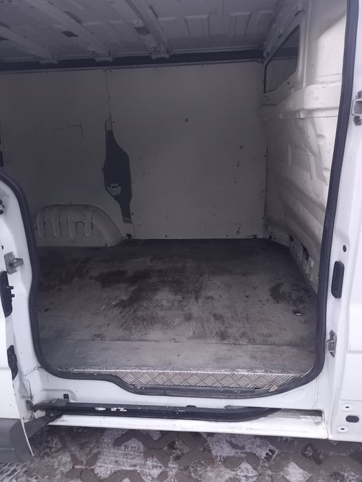 Renault trafic 2.0dci 2008