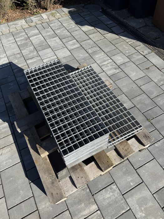 Kratka schodowa Wema stopnica stopień podest schody schodek