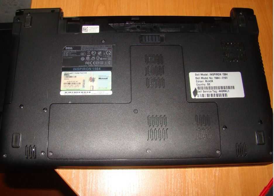 Dell 1564, 15,6", i3 330m, ddr3 4 gb, Ssd 120 gb.