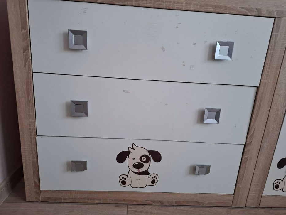 Meble dziecięce uniwersalne / zestaw mebli