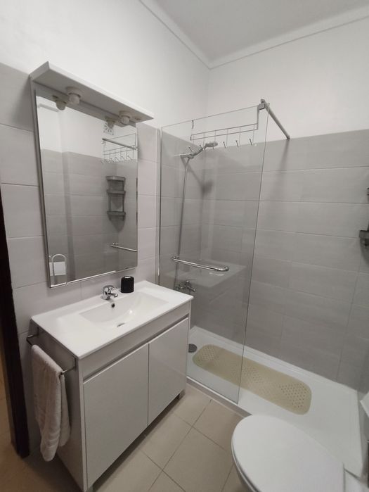 Aluguer Apt T2 r/c Av. Alberto Valente, Palmela