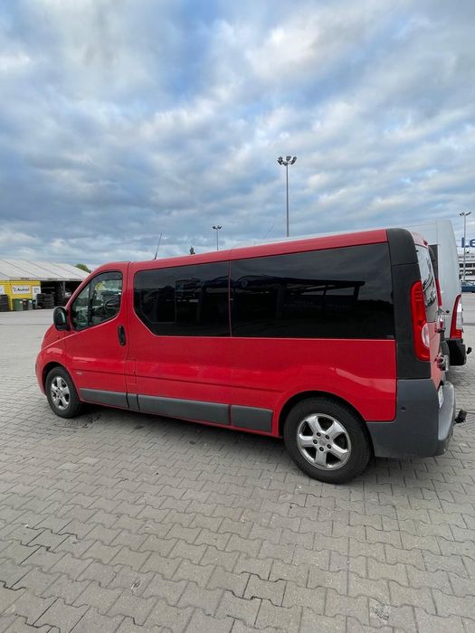 Przewóz osób, tranfery na lotnisko, imprezy, bus 9 osób z kierowcą.