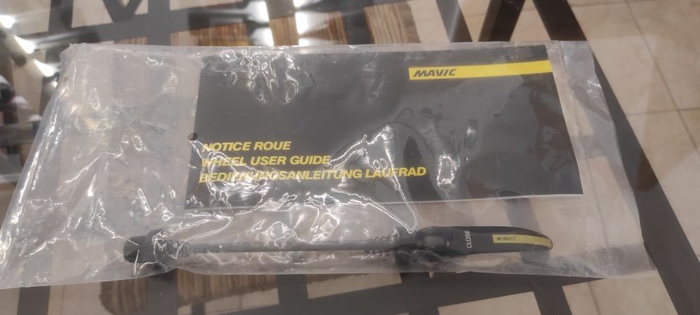Espeto da marca Mavic