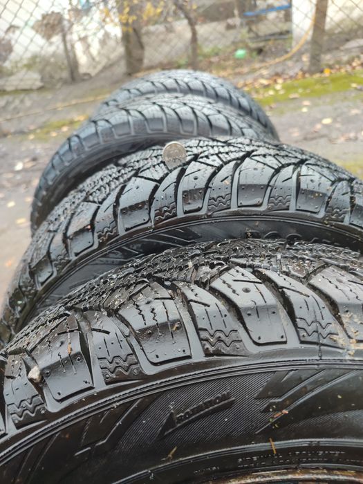 Продам зимню резину