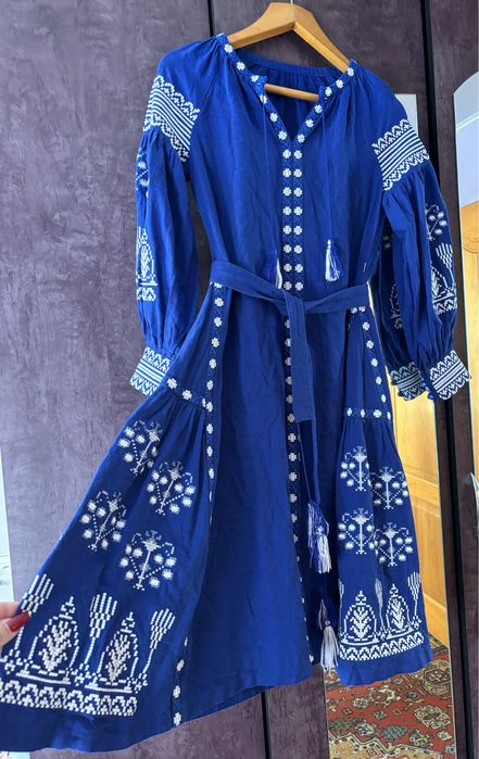 Сукня в українствому стилі