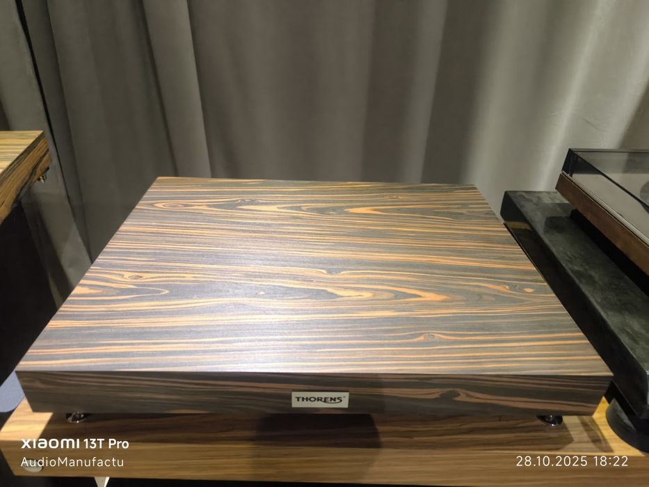 Thorens / Luxman/Pioneer.